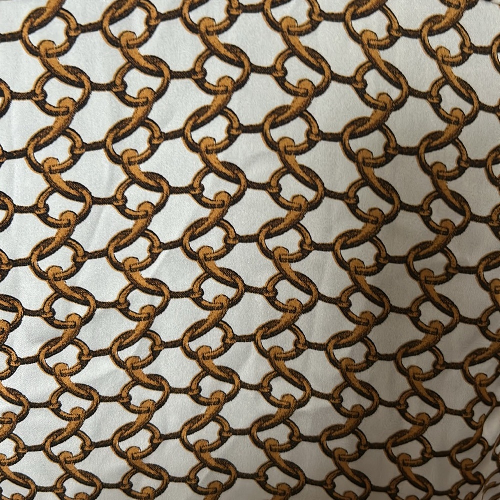 Michael Kors White Gold Chain Blouse w/gold buttons. - Picture 6 of 8